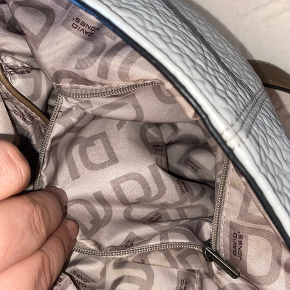 DAVID JONES PURSE - Picture 9 of 13